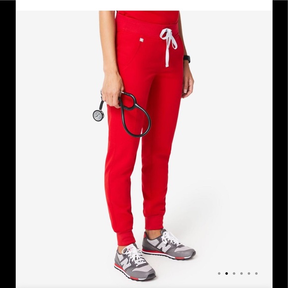 NWT FIGS Zamora Joggers Scrub Pants in Winning Red - Picture 2 of 10